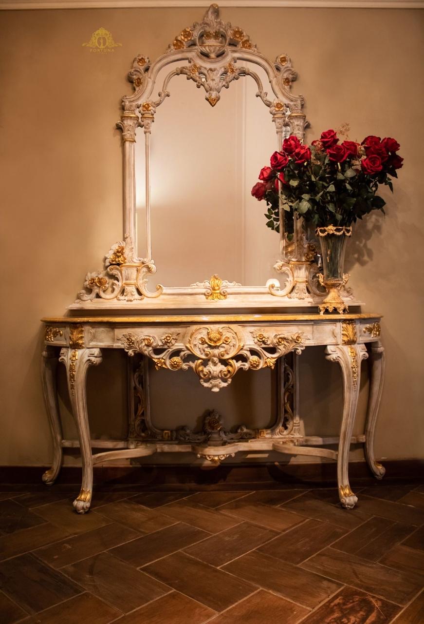 Royal Victorian Dressing Table