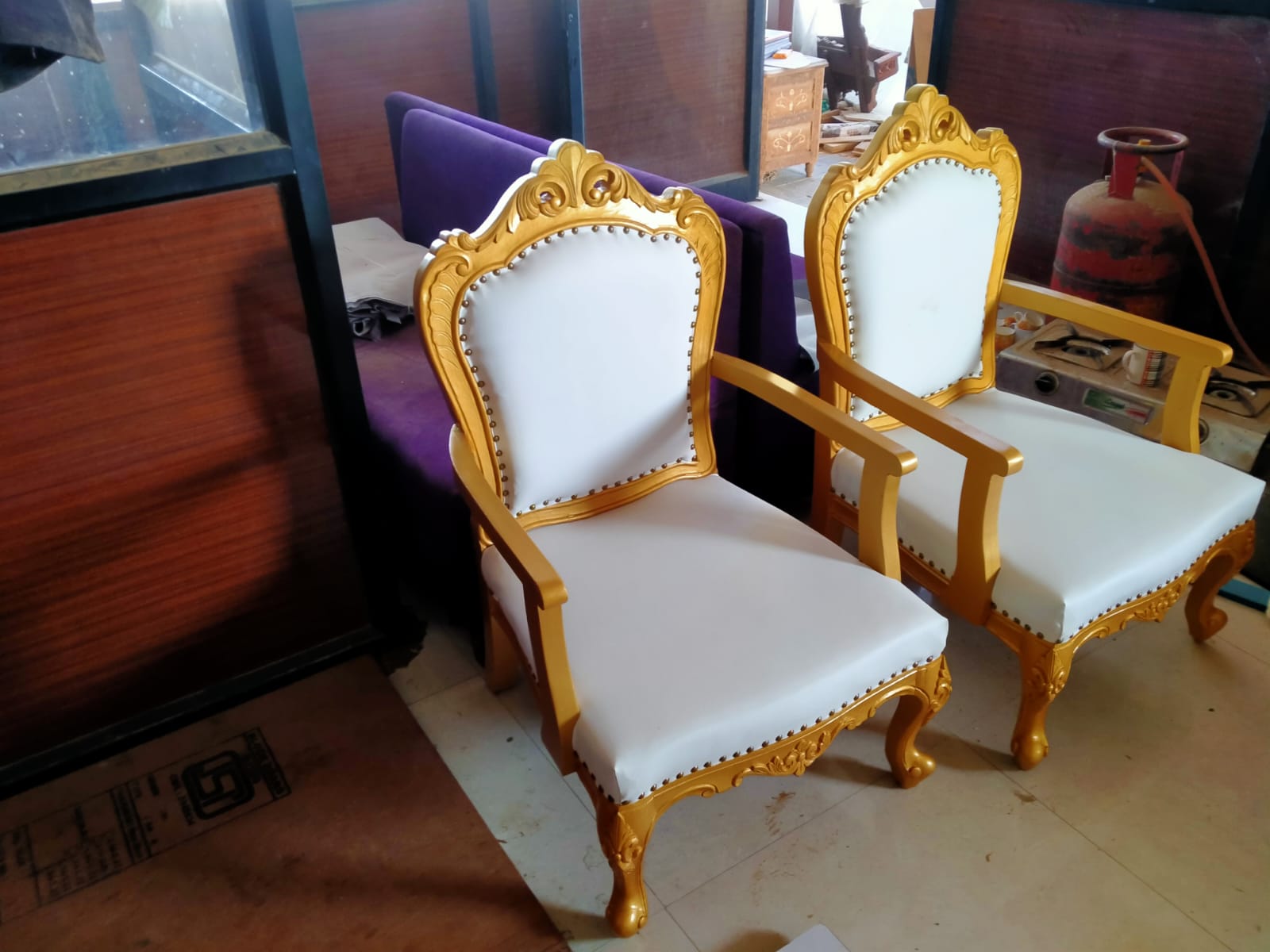 Royal chair